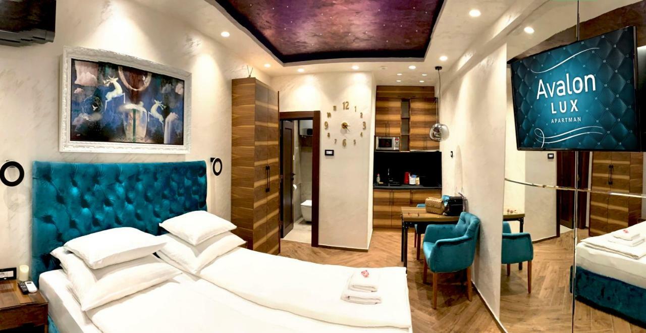 Avalon Lux Studio Apartment โนวีซาด ภายนอก รูปภาพ