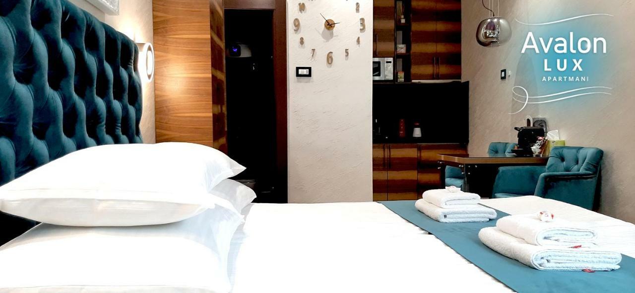 Avalon Lux Studio Apartment โนวีซาด ภายนอก รูปภาพ
