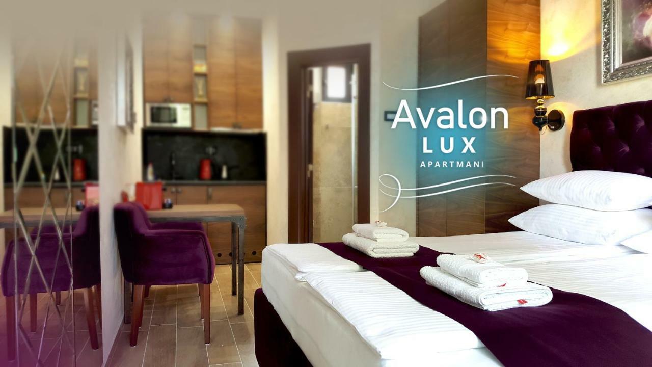 Avalon Lux Studio Apartment โนวีซาด ภายนอก รูปภาพ